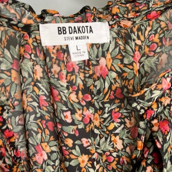 ✨️NWT✨️ Steve Madden - Large " BB DAKOTA " Floral Dress - Picture 4 of 4